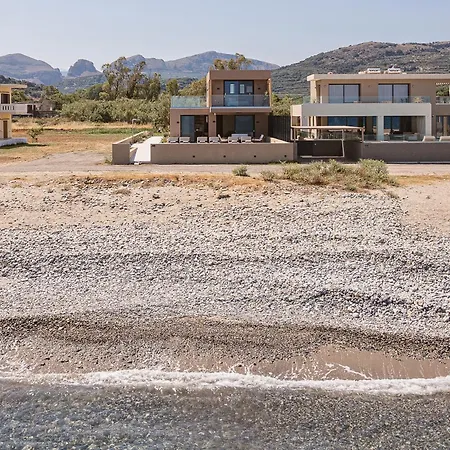 Villa Onora - Steps From The Sea By Etouri *